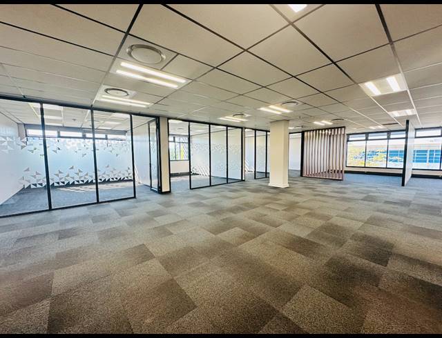 1,679M² OFFICE TO LET IN SOMERSET PARK